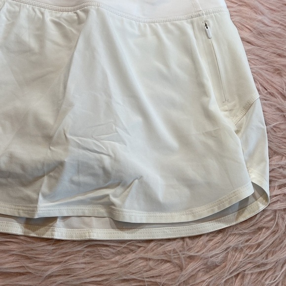 NWT Outdoor Voices Hudson 4" Skort White Skort Skirt - Picture 8 of 14